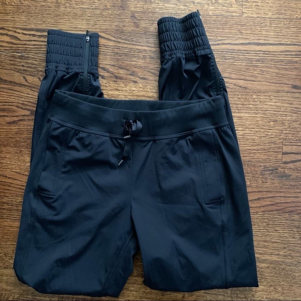 Lorna Jane jogger